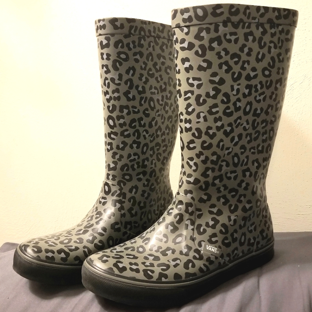 Vans Leopard Print Rain boots size 7.5